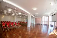 Grand Hotel Hotels in Staryy Oskol