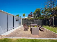 Summer Inn Motel - Newly Renovated, 2 Min Walk to Orewa Beach Hotels in Orewa