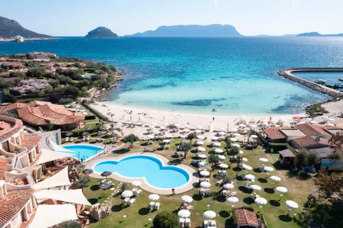 Hotel Resort & Spa Baia Caddinas - parking