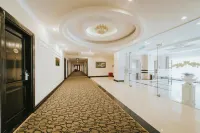 White Palace Thai Binh Hotel - parking