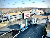 Ozark Inn & Suites Hotels in Pawhuska Township