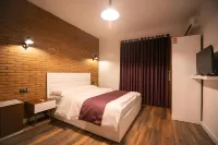 Hotel Sidi - Free Parking, Fast Wifi Connection and Breakfast Included - 2-Star