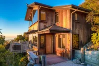 The Wheelhouse Inn - Homestays