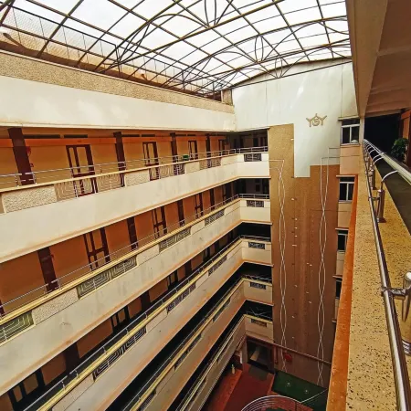 Hotel Sanman Deluxe