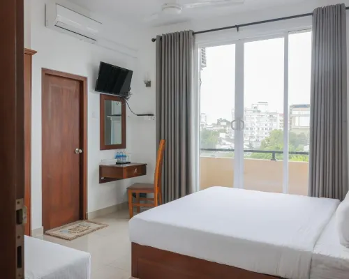 The Den 23 Hotels near Colombo Town Hall
