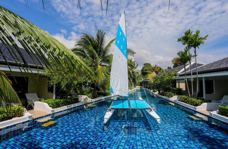 Tuana Hotels Brook Pool Access photo 4