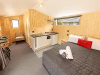 Queenstown Top 10 Holiday Park Hotels near Buzzstop