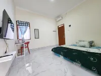 Surabaya Homey Near Unair Syariah - 2 звезды