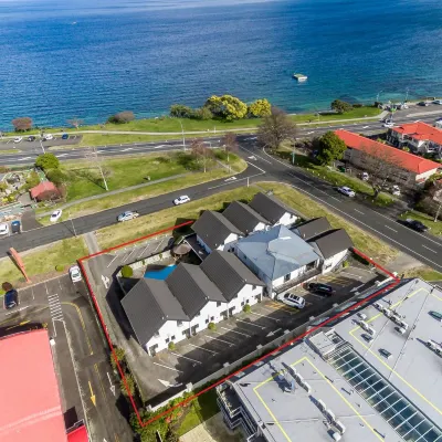Le Chalet Suisse Motel Taupo Hotels near Craters of the Moon