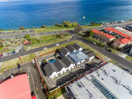 Le Chalet Suisse Motel Taupo - Motels