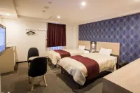 Kuretake Inn Premium Fujinomiya Station - parkir