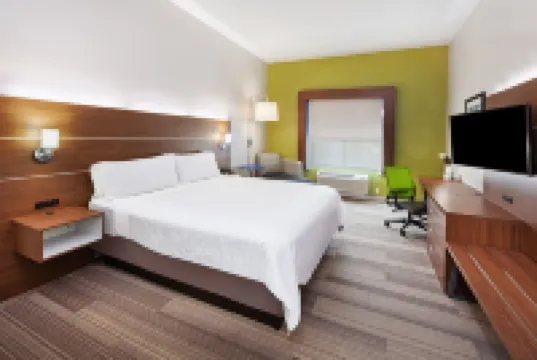 Holiday Inn Express & Suites ORANGE by IHG
