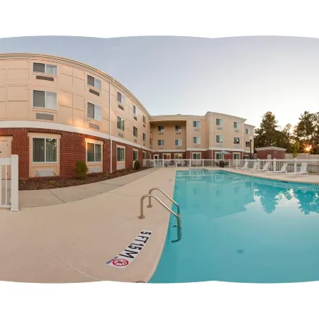 Holiday Inn Express & Suites SOUTHERN PINES-PINEHURST AREA by IHG