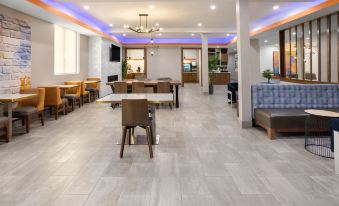 La Quinta Inn & Suites by Wyndham Williston/Burlington