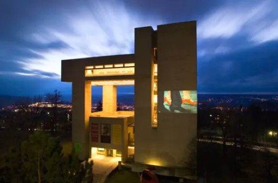 Ithaca Marriott Downtown on the Commons Рядом с отелем Photos