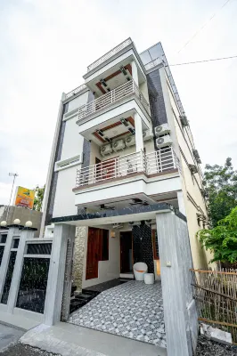 Villa Remboelan Exclusive Shariah Guest House Hotels in Karanganyar