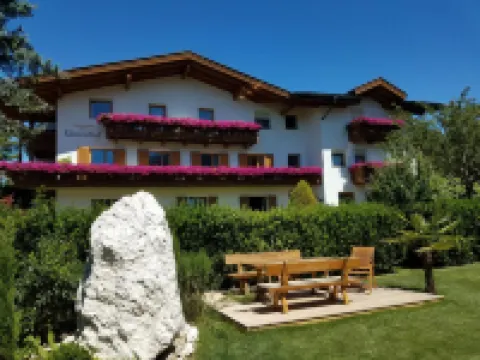 レジデンス・クレメントホーフ #1 ナッツのホテル