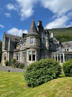Kilchurn Suites Hotels in 