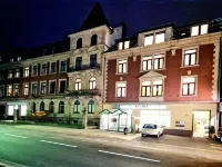 Hofgarten Apartments