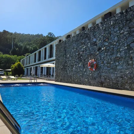 Hotel Parque Serra da Lousã Ξενοδοχεία στην πόλη Miranda do Corvo