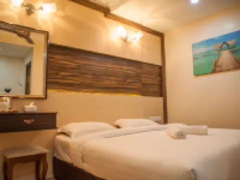 Wan Alyasa Hotel ビンチャンのホテル