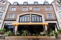 House Belfast Hotel