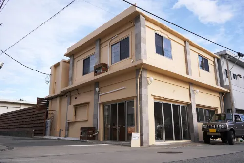 Etcetera Guest House Hotels in Niijima