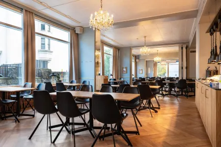 Hotel Arthur Отели рядом с достопримечательностью «Хельсинкский университет»