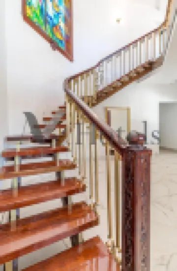 Ayz Silvela - Auto Check-in Property