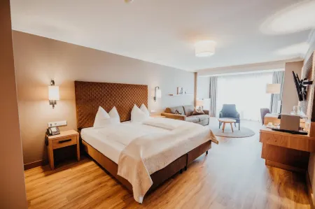 Post Seefeld - Wellnesshotel Tirol Отели в г. Гемайнде Инцинг