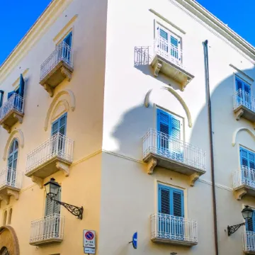 Zibibbo Suites & Rooms - Aparthotel in Centro Storico a Trapani