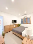 Wallts House - 4 Bed Rooms, PS 4 & Private Pool in Bandung Timur