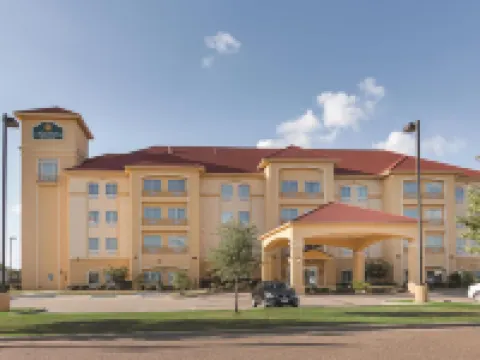 La Quinta Inn & Suites by Wyndham Mt. Pleasant Hotels in Mount Pleasant