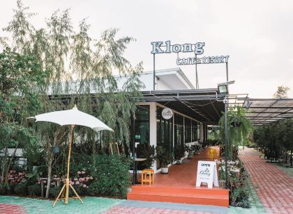 Klong Cafe & Resort