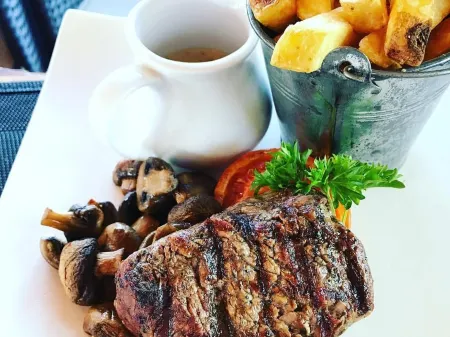 The WatersEdge, Canal Cottages