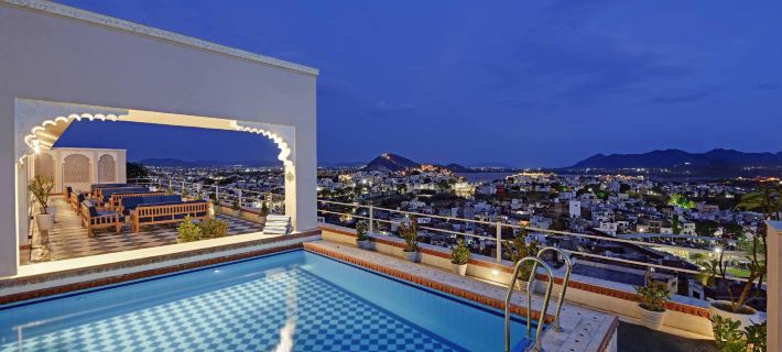 Raj Kuber - A Boutique Lake View Hotel Hotéis em Udaipur