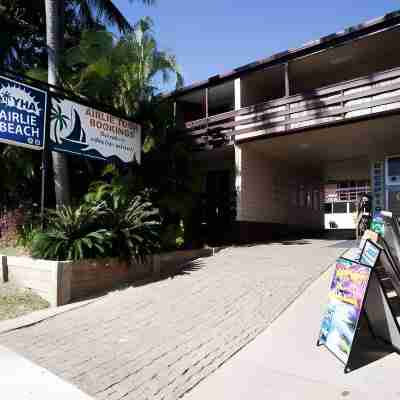 The Hostel, Airlie Beach Hotel Exterior