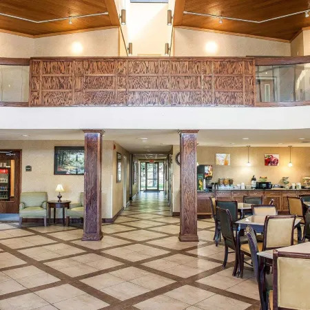 Baymont by Wyndham South Bend Near Notre Dame