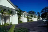 Runaway Bay Motor Inn - 2-Star