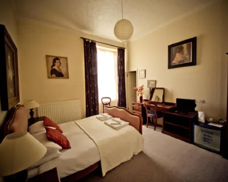 The White Hart Hotel Hotels in Hayle