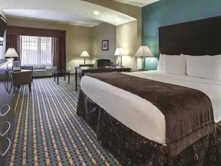 La Quinta Inn & Suites by Wyndham Sebring Отели в г. Силвен-Шорс