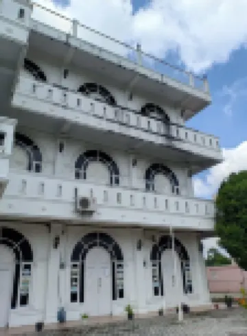 Gedung Putih Syariah Hotels in 