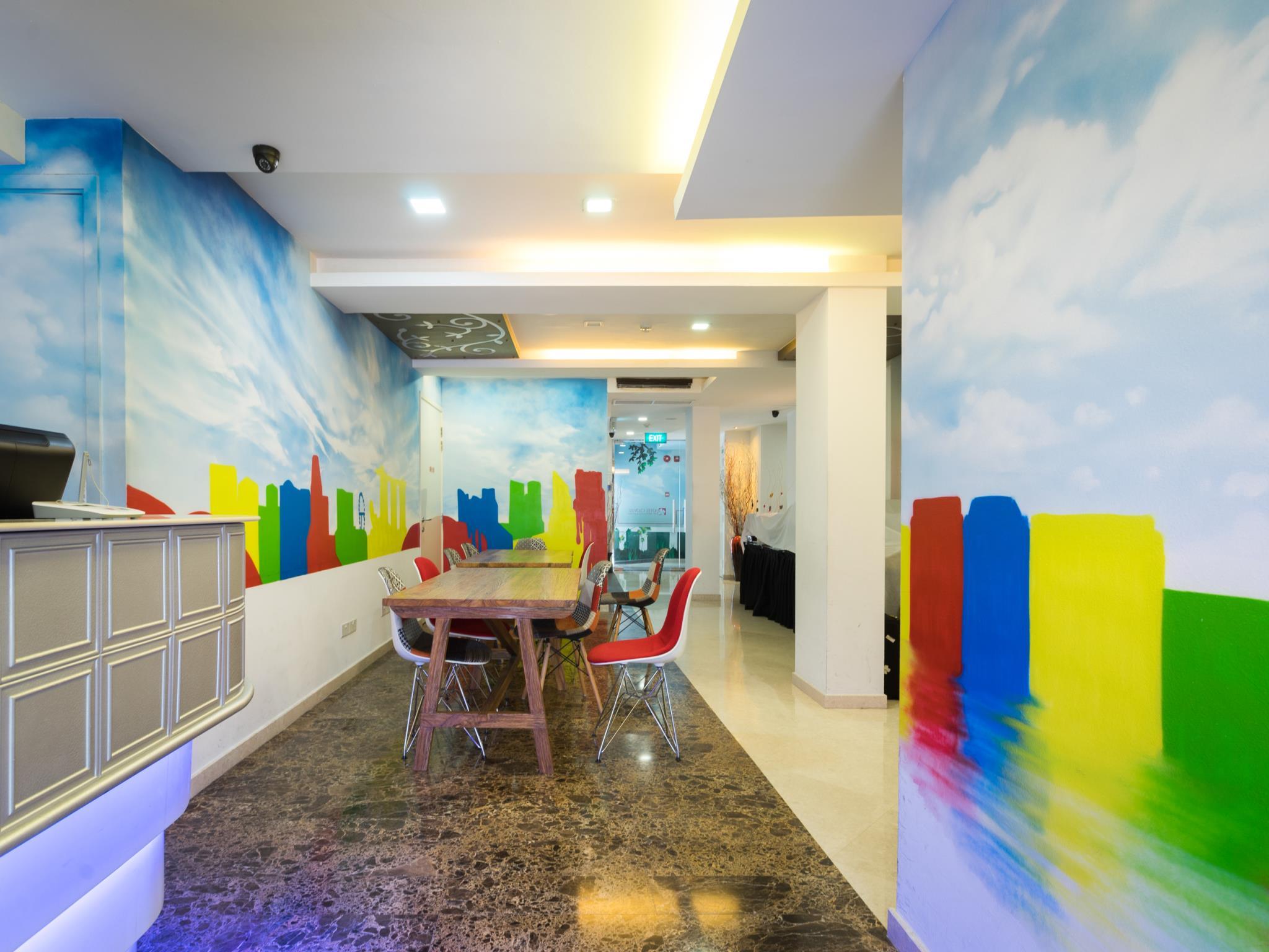 Hotel Clover the ArtsOver view