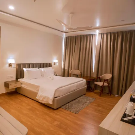 Mastiff Select Medha Plaza