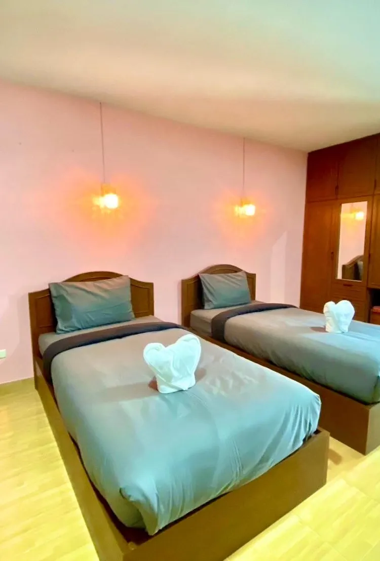 ห้องทวินมาตรฐาน - เตียงเดี่ยว 2 เตียง ปลอดบุหรี่