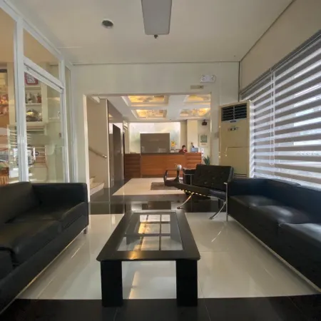 Hari Royale Suites