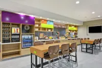 Home2 Suites by Hilton Pecos - Parkering