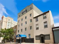Days Inn by Wyndham Philadelphia Convention Center Hotels in der Nähe von Betsy Ross Haus