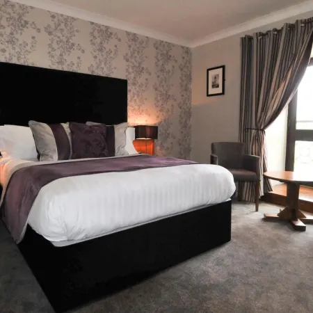 The Hillcrest Hotel Отели в г. Уиднес