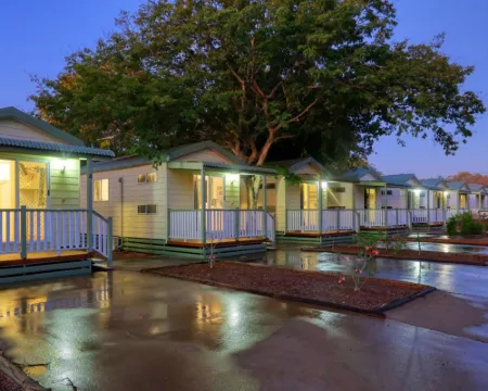 กู๊ดเดย์ พาร์คส์ เอเมอรัลด์ โรงแรมในเอเมอรัลด์